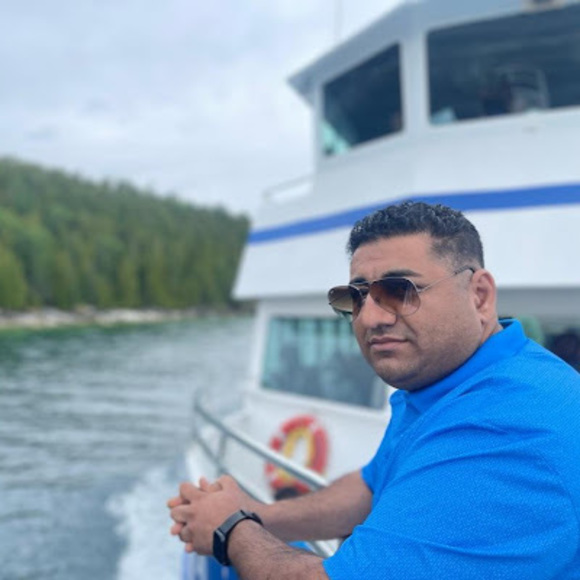 Meet your Posher, Javad - Picture 1 of 1